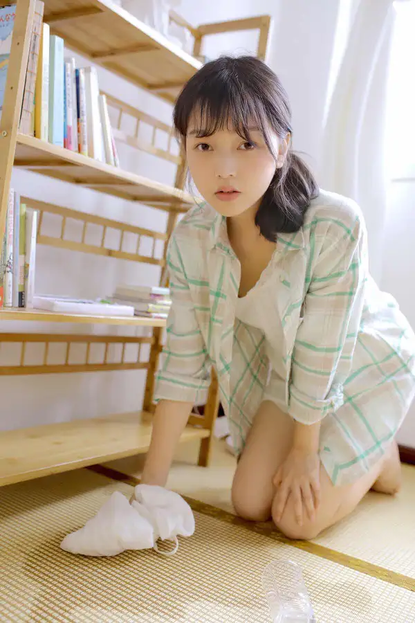 请阐述一下互联网是如何改变消费者行为的要求语言学术化