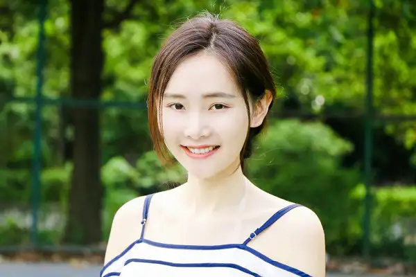 我需要你生成3段约50词的英文短文本。 我希望这3段文本分别来自通信、雷达、光学领域。我希望你通过学术搜索引擎特别是IEEE Xplore、Arxiv等搜索近年的文献。文献语言为英文。搜索时间单位在2019年以后。搜索关键词请你根据热门话题自行选择。在完成文献搜索之后我需要你在它们的Introduction中节选我所需的文本。