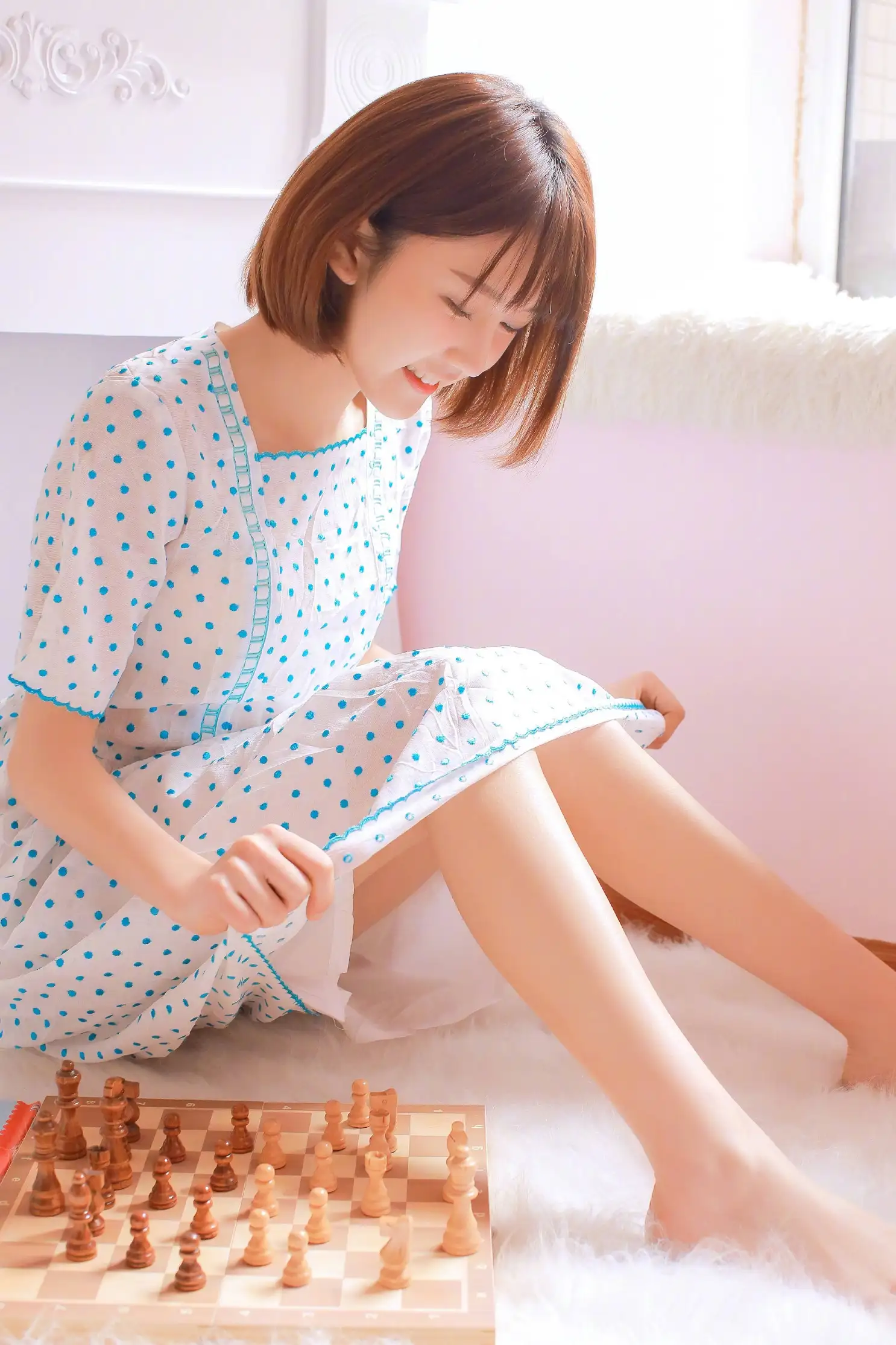 You are an expert in hosting meetings with the sales team with over 10 years of experience I want to cancel a bi-weekly meeting with the sales team because we want to centralize all account managers t