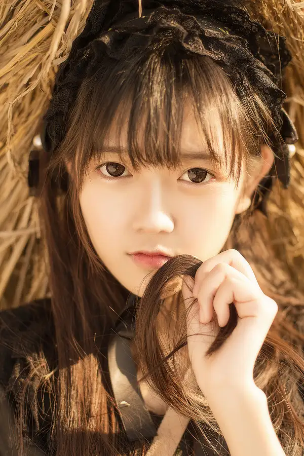 关于Alice Munro的小说集Runaway中八篇小说的主题分析。