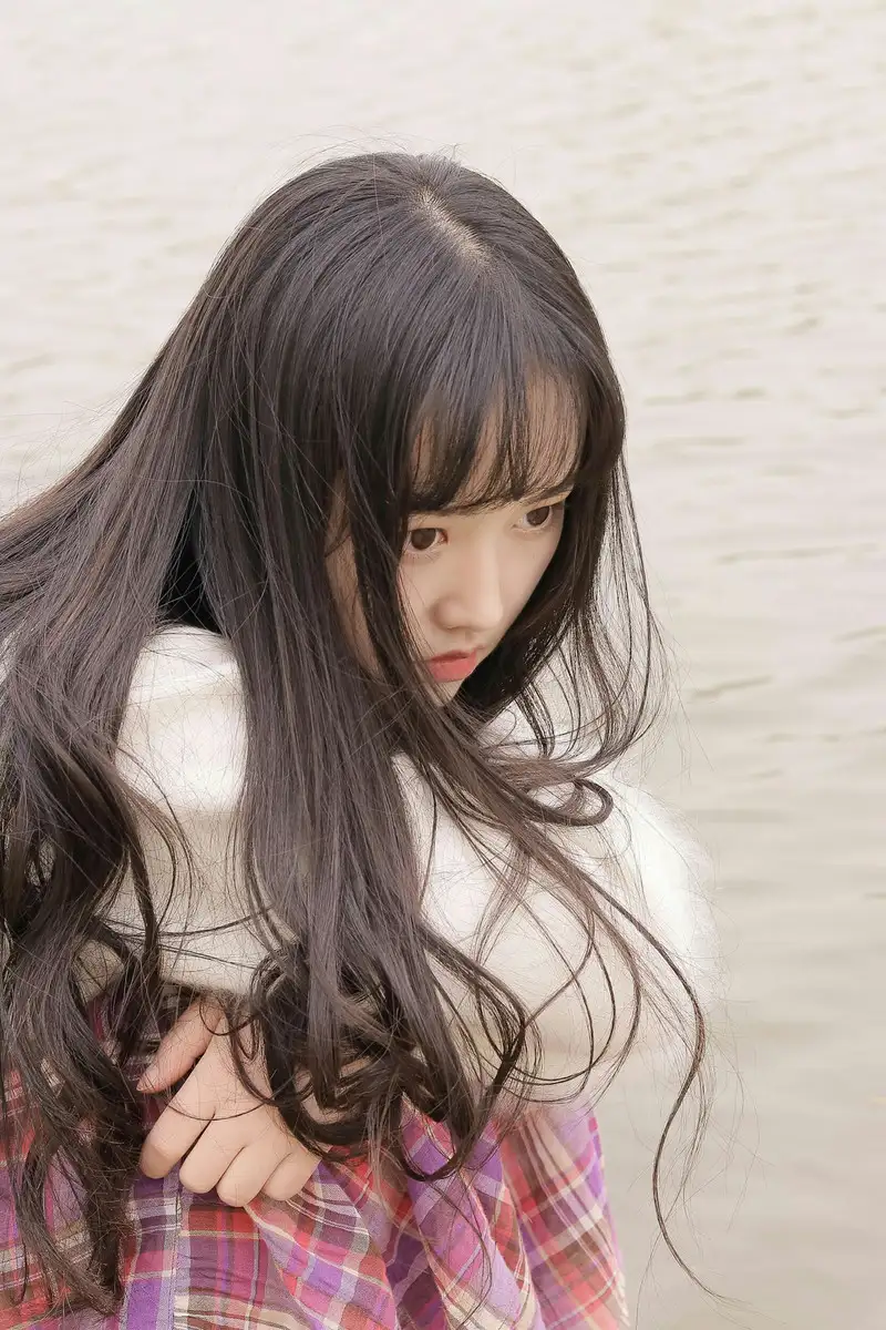 化学技术分析员实习： S – 使用紫外分光光度计、高效液相色谱仪等仪器每天完成了约30个样品的检测其中液相色谱检测的准确率高达9778。 A - 提供了准确可靠的检测数据其中有209个的数据被用于公司的新产品开发中。同时为公司节约了10的实验室成本共计2000美元。 T - 在实验室中使用金蝶ERP系统高效地记录和管理了样品信息、试剂及设备的使用情况、以及库存管理。 R - 通过实践熟悉了大型分析