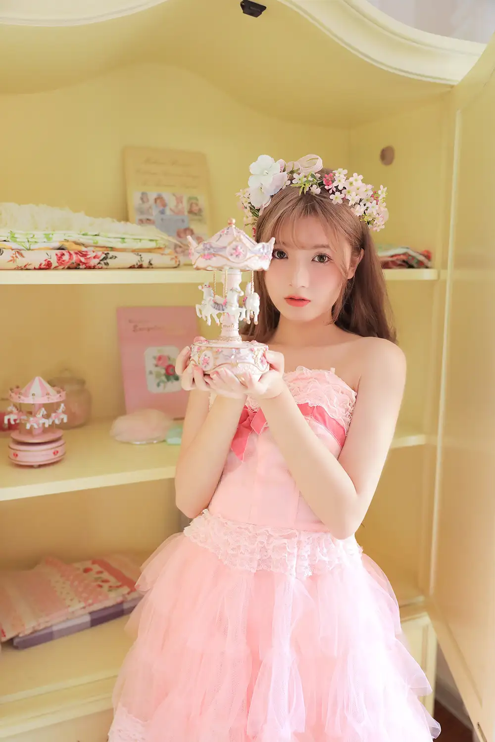 提供一个MATLAB程序实现人脸面部表情识别