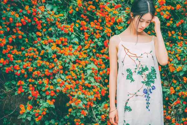 Привет при запуске Flask на python следующая ошибка approuteapisubmit_data как решить